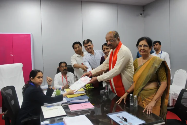 40 वर्षांहून अधिक काळ भाजपाला देऊनही, माजी खासदार गोपाळ शेट्टी यांना वाऱ्यावर सोडले; मुंबई उत्तर मतदारसंघात मोठा राजकीय धक्का